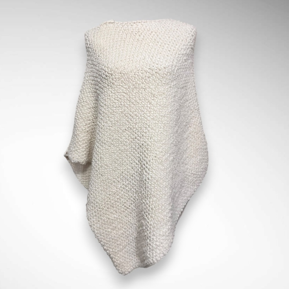 NEW COCOGIO Ivory Wool Blend Chunky Knit Poncho Sweater One Size Fits All